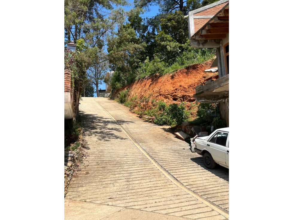 TERRENO EN VENTA EN VALLE DE BRAVO. - 1