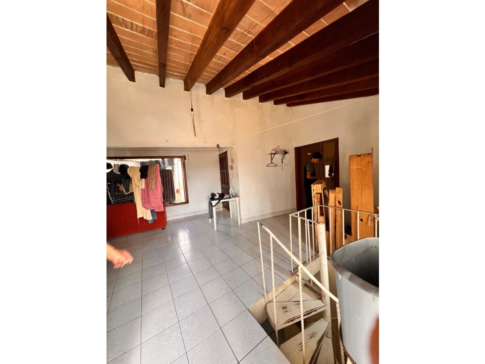 CASA EN VENTA EN VALLE DE BRAVO ZONA CENTRO ( para remodelar) P — foto 2