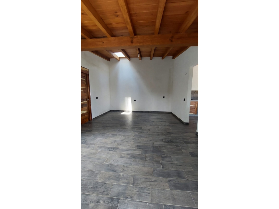 CASA EN RENTA VALLE DE BRAVO, ZONA CERRO COLORADO P — foto 2
