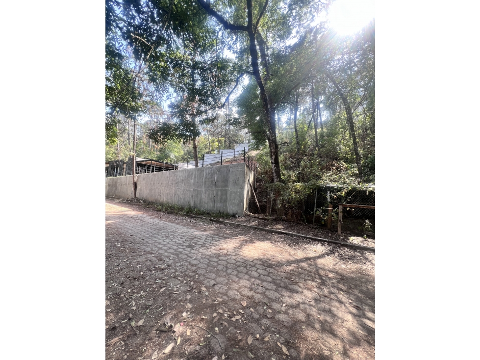 Terreno en venta en Avandaro cerca del club de golf - 2