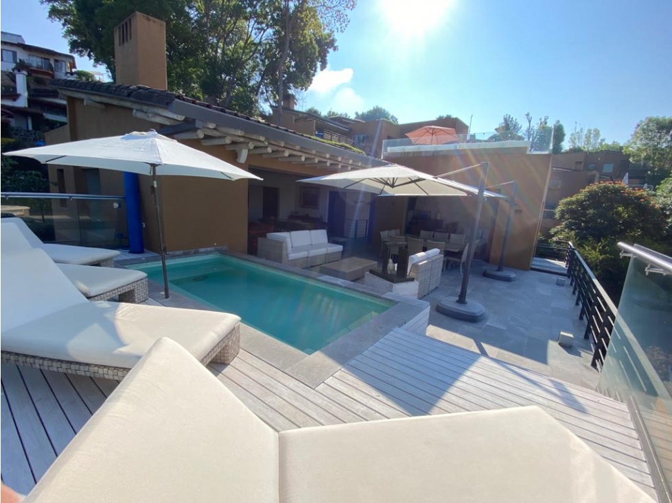CASA EN VENTA EN VALLE DE BRAVO M