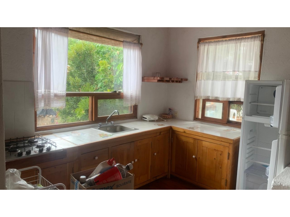 CASA EN RENTA AMUEBLADA, VALLE DE BRAVO A