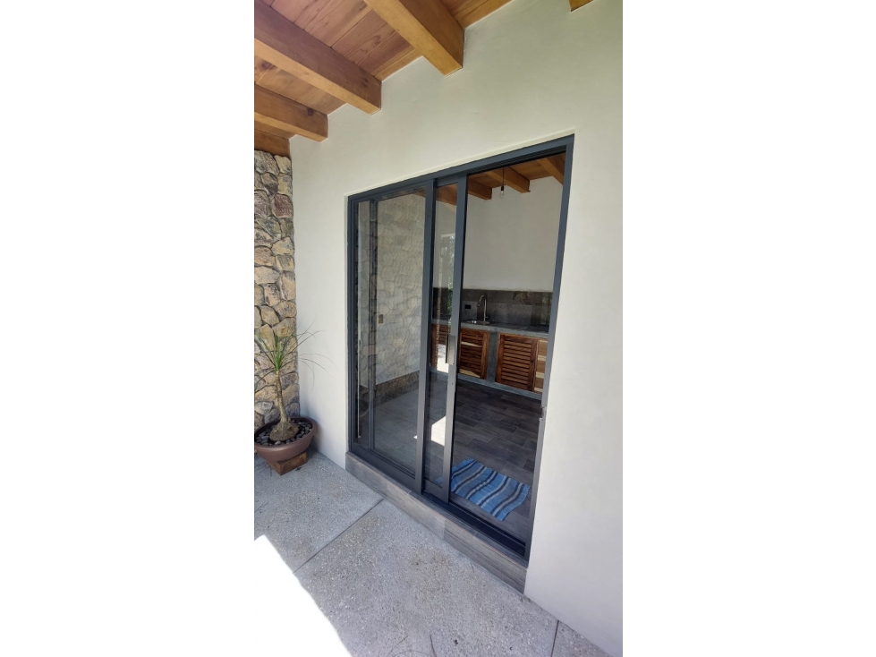 CASA EN RENTA VALLE DE BRAVO, ZONA CERRO COLORADO P — foto 3