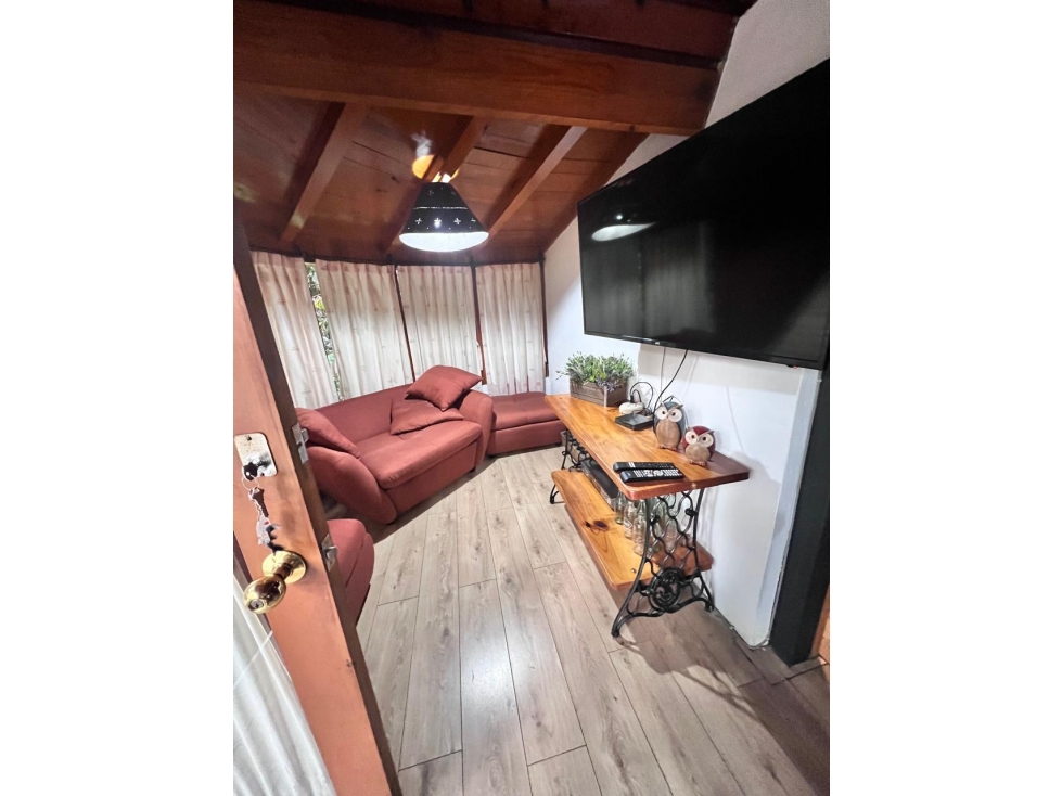 CABAÑA EN VENTA EN VALLE DE BRAVO, ZONA AVÁNDARO P - 2