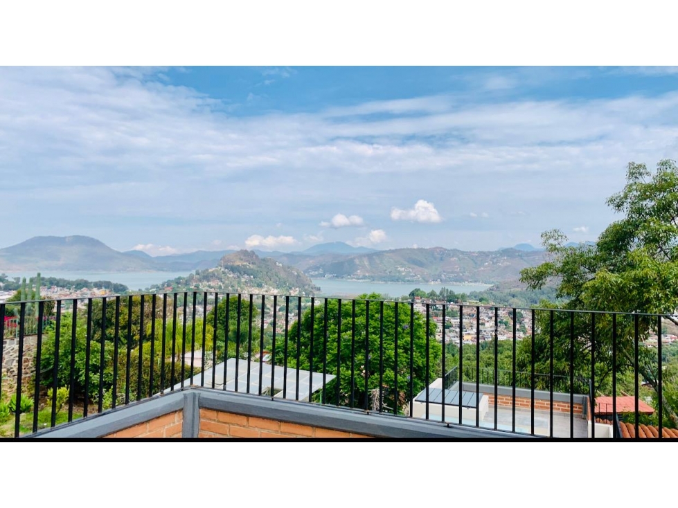 CASA TOTALMENTE NUEVA, VALLE DE BRAVO A