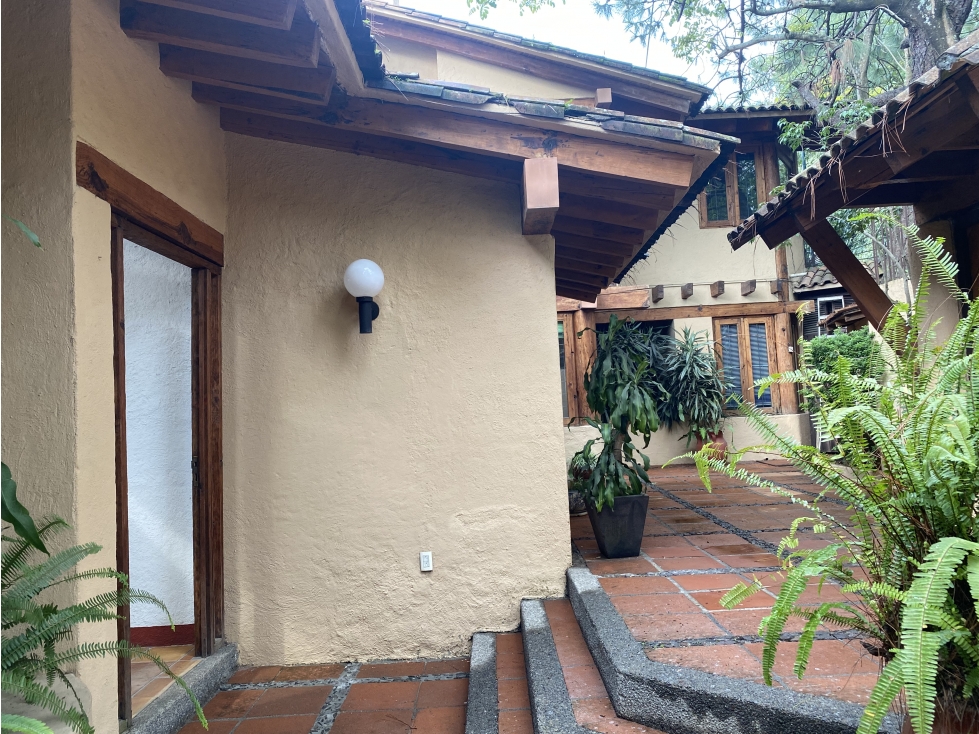 CASA PARA REMODELAR ZONA EXCLUSIVA EL COOPORITO — foto 2