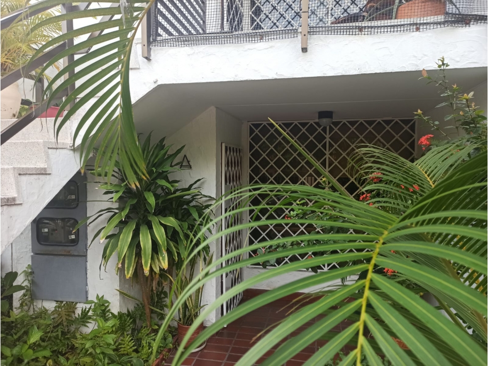 VENDO APARTAMENTO ALTOS DE RIOMAR - BARRANQUILLA