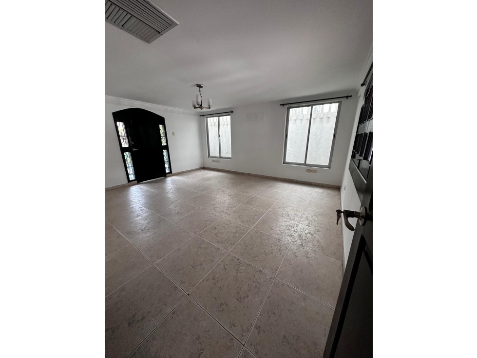 VENDO CASA ALTOS DE RIOMAR - BARRANQUILLA — foto 2