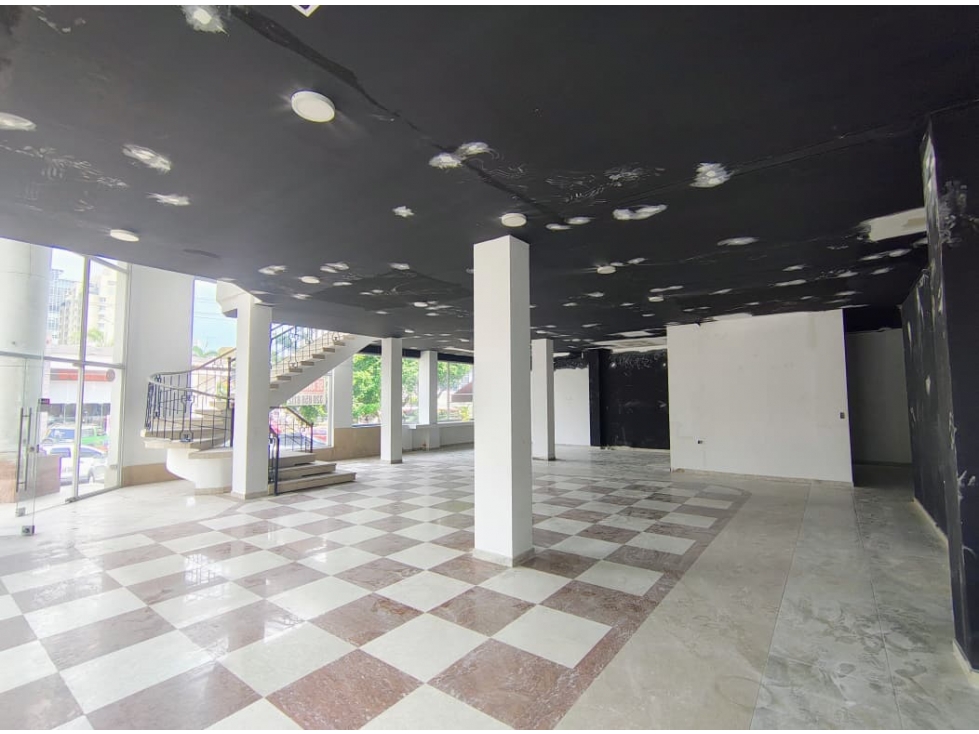 ARRIENDO LOCAL ALTO PRADO - BARRANQUILLA - 2