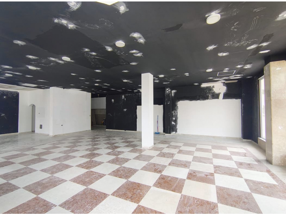 ARRIENDO LOCAL ALTO PRADO - BARRANQUILLA - 4