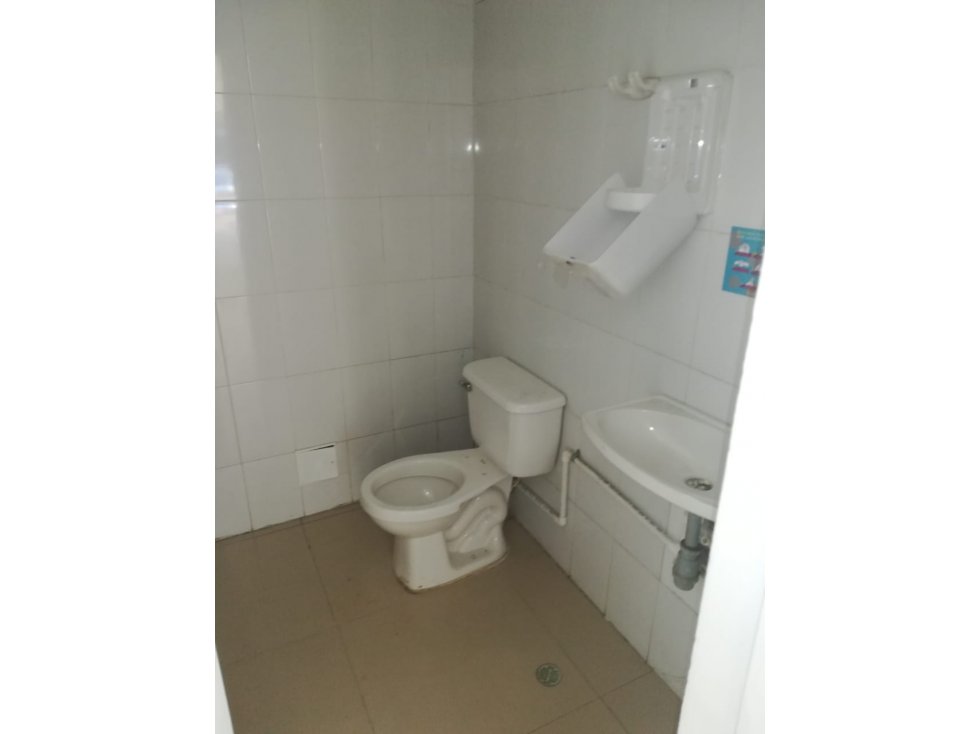 SE ARRIENDA LOCAL COMERCIAL L6 — foto 5
