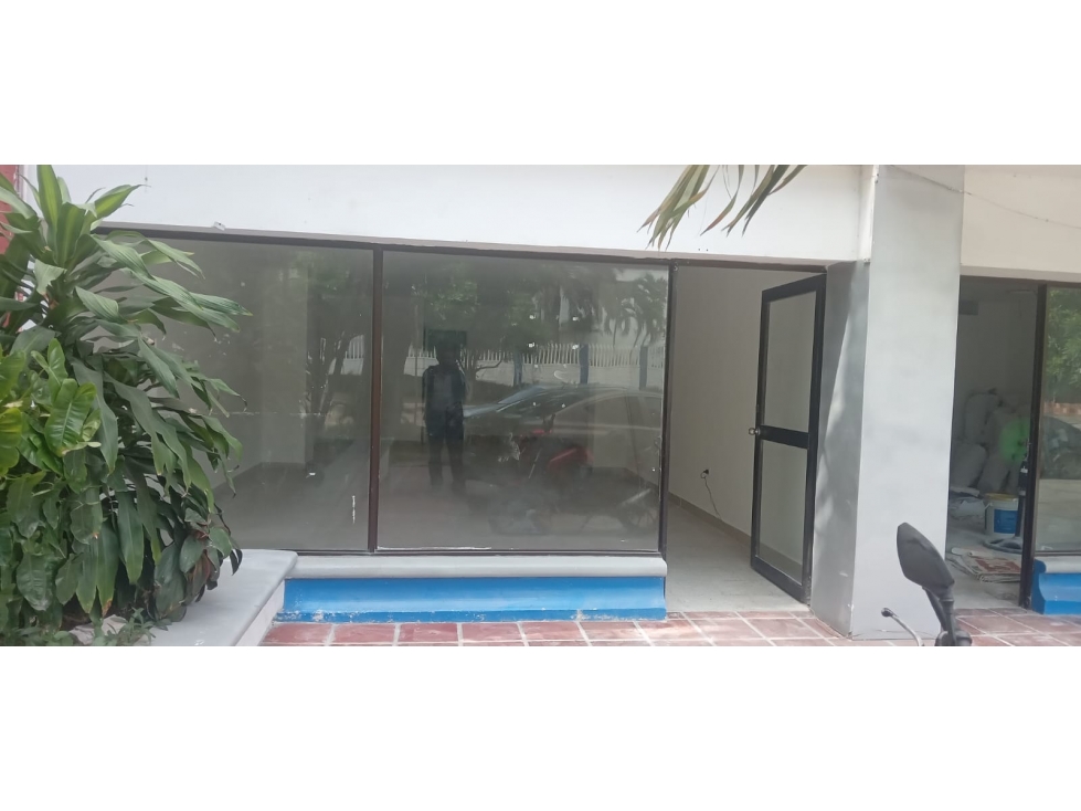 ARRIENDO LOCAL LOS ALPES - BARRANQUILLA
