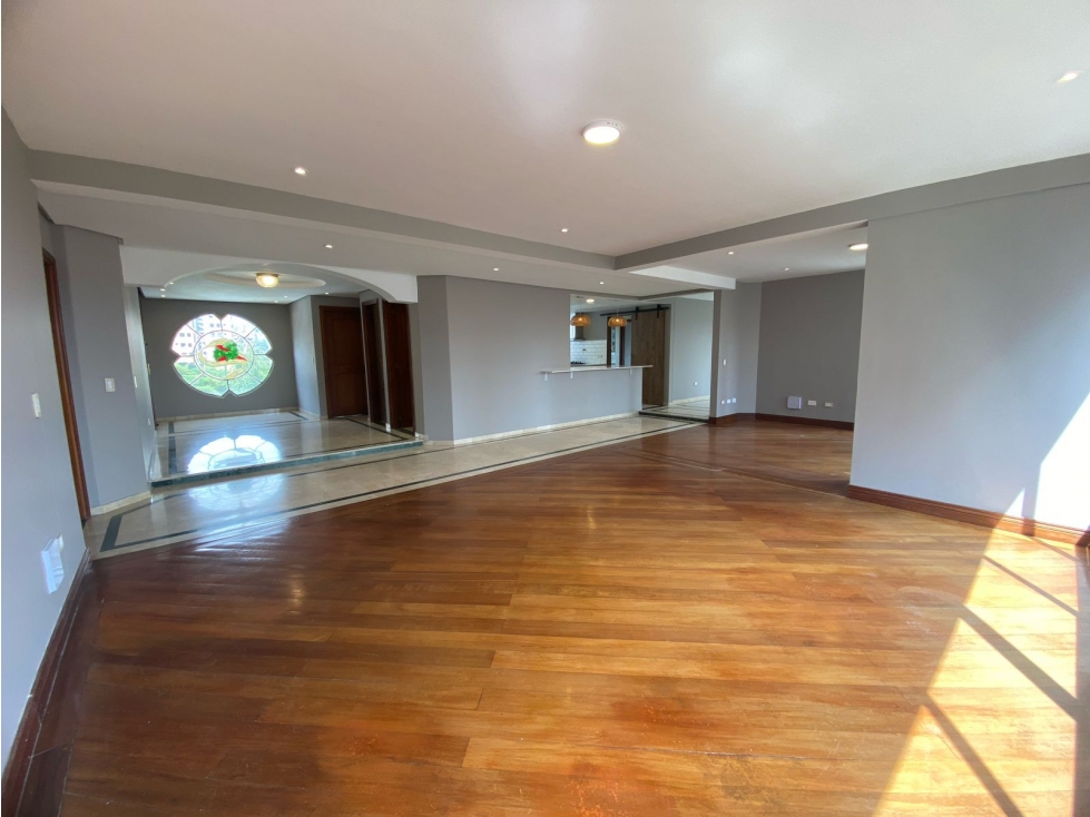 Exclusividad, amplitud y ubicación en Loma de los Parra — foto 6