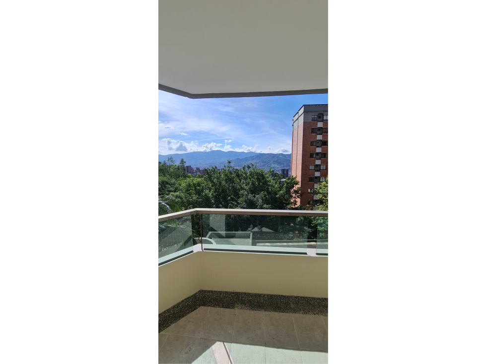 Bajo de precio apartamento remodelado en el tesoro — foto 6