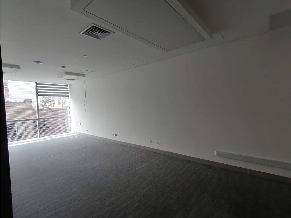 Se arrienda oficina ONE PLAZA 50 m2