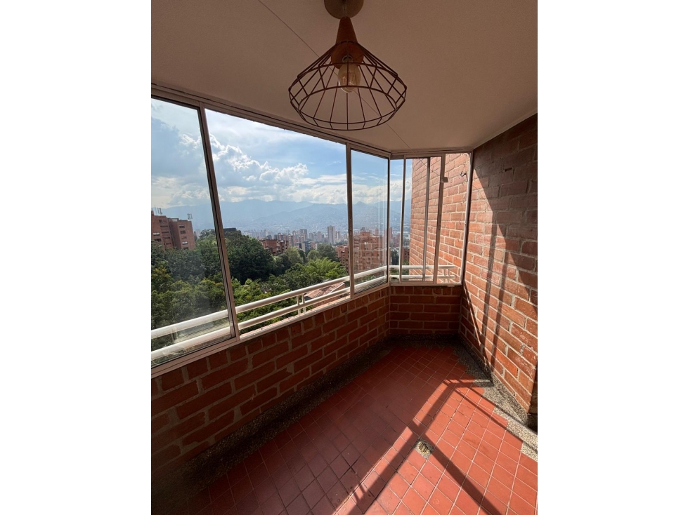 Vive con estilo en Medellín Apartamento moderno y reformado de 80 m² — foto 3
