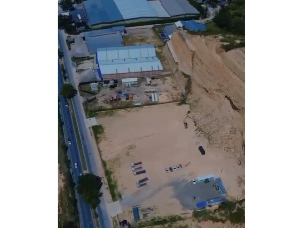 SE ARRIENDA EXCEPCIONAL TERRENO EN ANILLO VIAL FLORIDABLANCA GIRON - 2