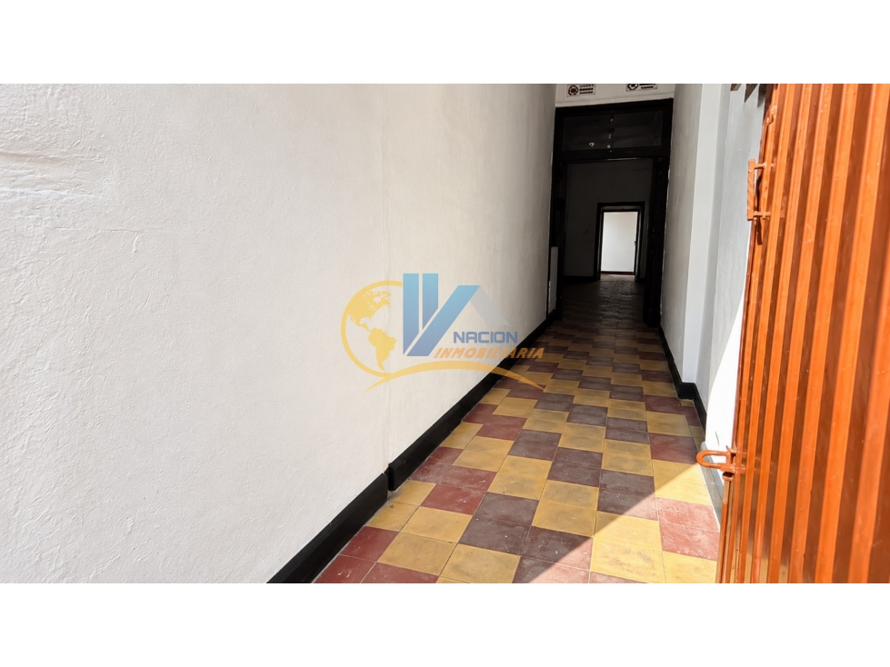 SE VENDE / ARRIENDA CASA COMERCIAL EN FLORIDABLANCA