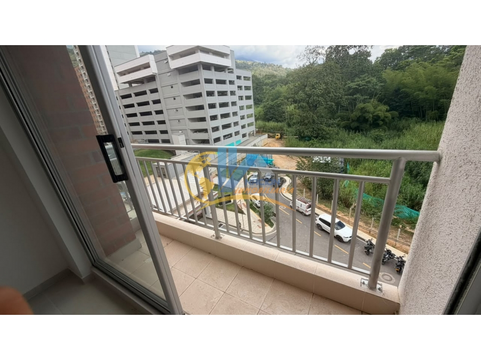 SE ARRIENDA APARTAMENTO EN FLORIDABLANCA — foto 3