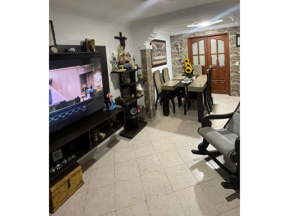 SE VENDE HERMOSA CASA EN PASEO CATAÑULA/PIEDECUESTA — foto 5