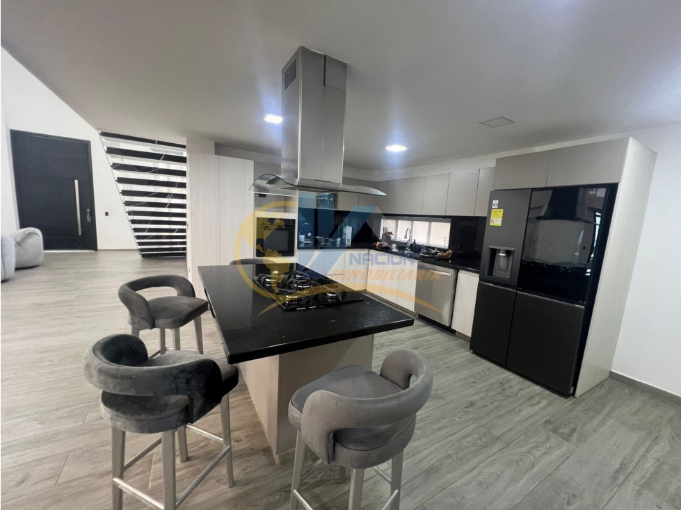 SE ARRIENDA CASA EN LA MESA DE LOS SANTOS - 2