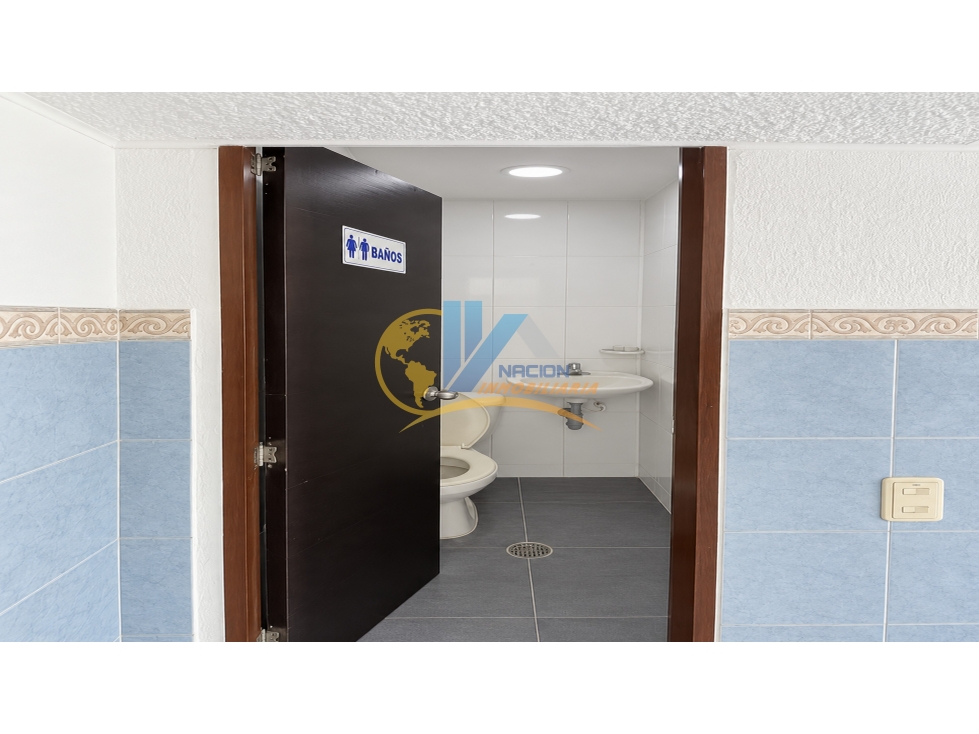 SE ARRIENDA LOCAL COMERCIAL EN DIAMANTE 2 DE 130M2 - 5
