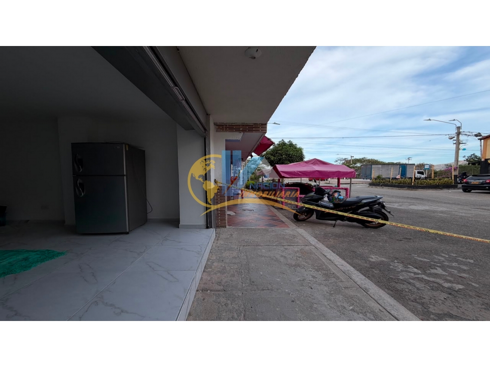 SE ARRIENDA LOCAL COMERCIAL EN MOLINOS DEL VIENTO - 3