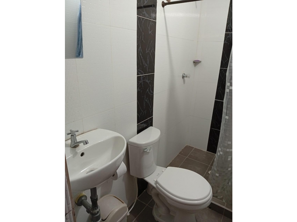 SE VENDE AMPLIA Y HERMOSA PARCELA EN BERLIN - 6