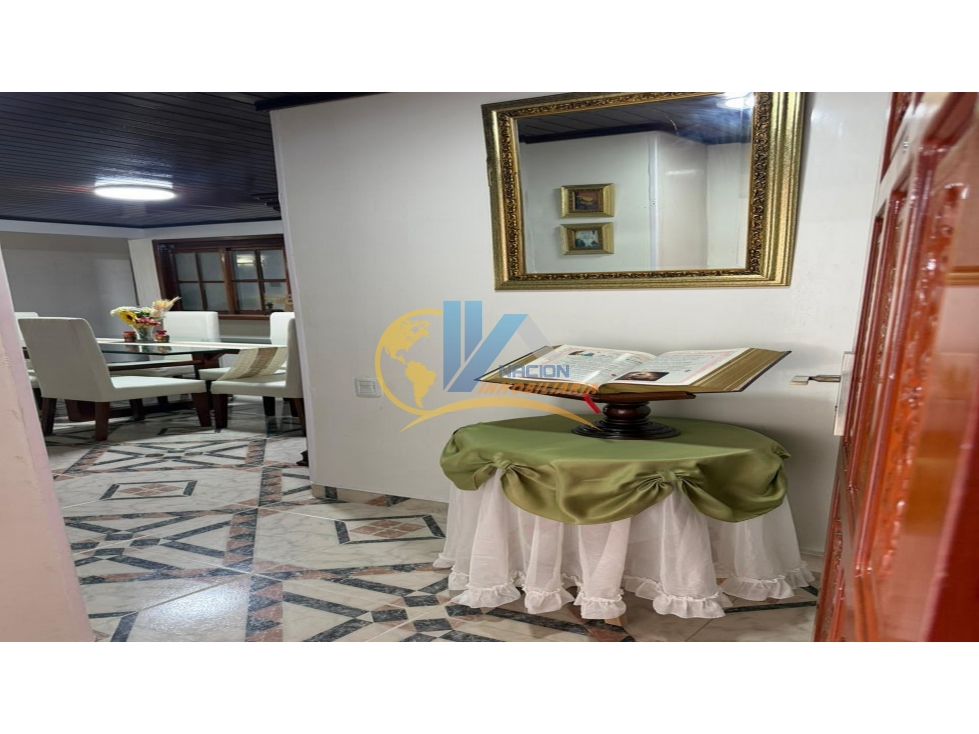 SE VENDE AMPLIO APARTAMENTO EN LOS PINOS — foto 5