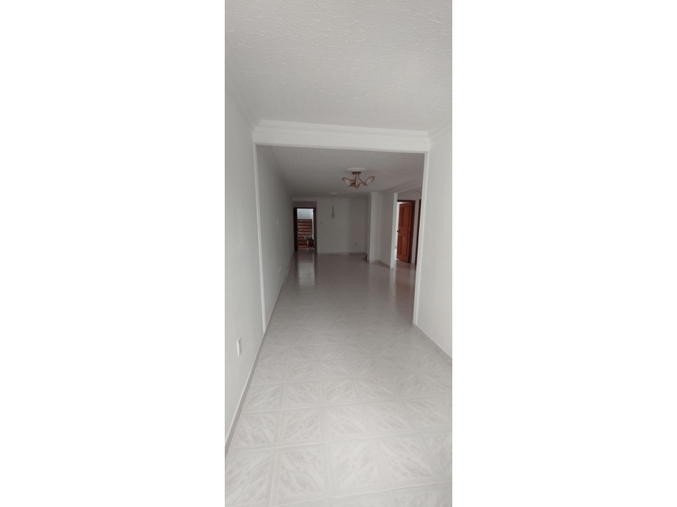 SE VENDE HERMOSO APARTAMENTO EN ALARCÓN — foto 5