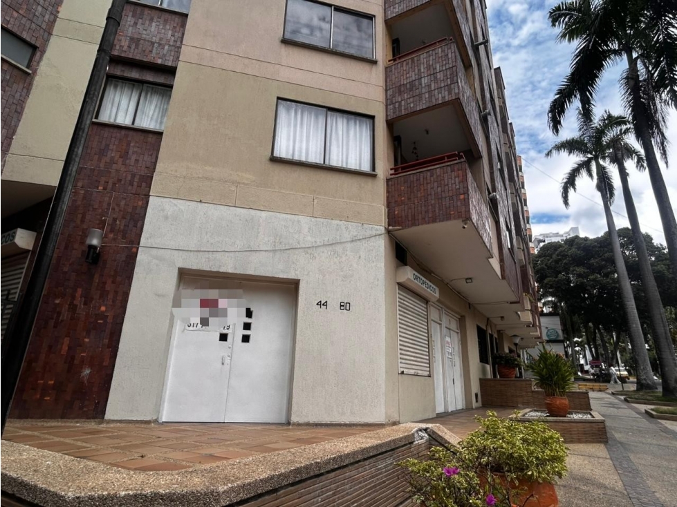 SE ARRIENDA ESPECTACULAR LOCAL EN BUCARAMANGA - 3