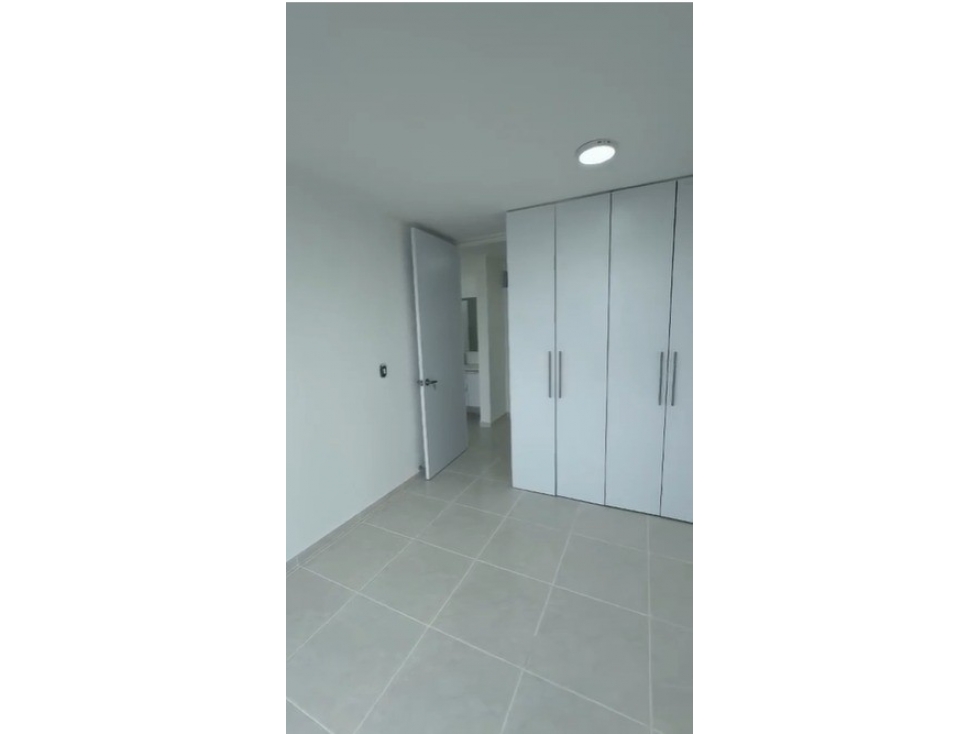 SE VENDE MAGNIFICO APARTAMENTO ENCONJ RES SMAR JUNIN/PIEDECUESTA — foto 3