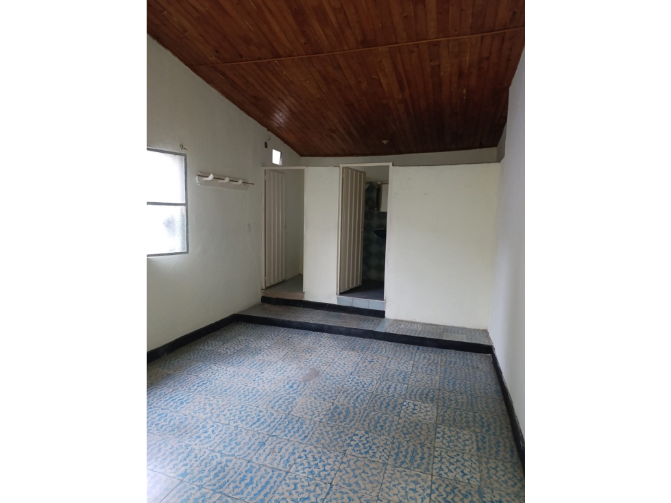 SE VENDE HERMOSA CASA EN PIEDECUESTA. - 2
