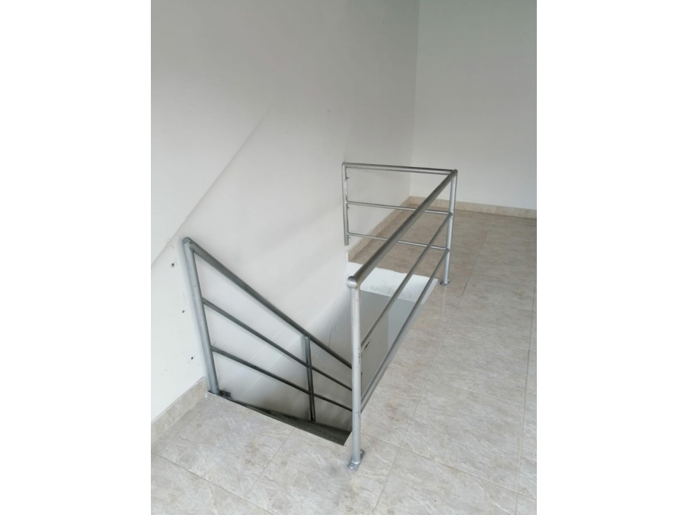 SE VENDE HERMOSO Y AMPLIO LOCAL EN CENTRO FLORIDABLANCA - 6