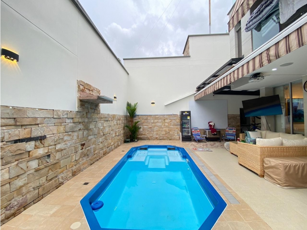 SE VENDE EXCEPCIONAL CASA EN LAGOS EN LAGOS DEL CACIQUE — foto 2