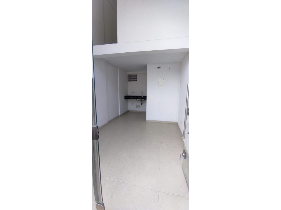 SE VENDE HERMOSO LOCAL 7 EN MONTERREDONDO 2 - 2