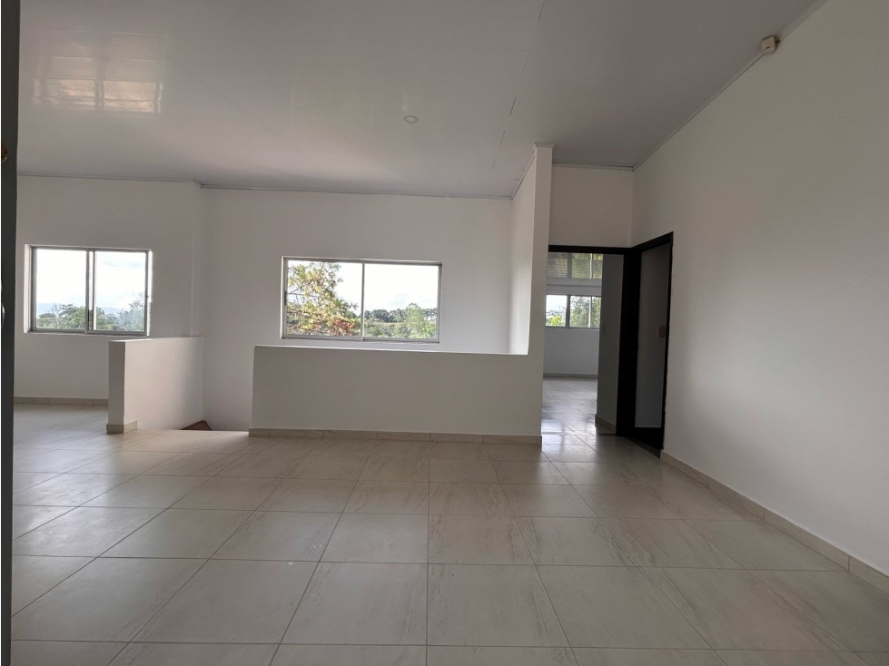 SE VENDE CASA EN CLUB FONTANAR/RUITOQUE-VIA TRES ESQUINAS - 4