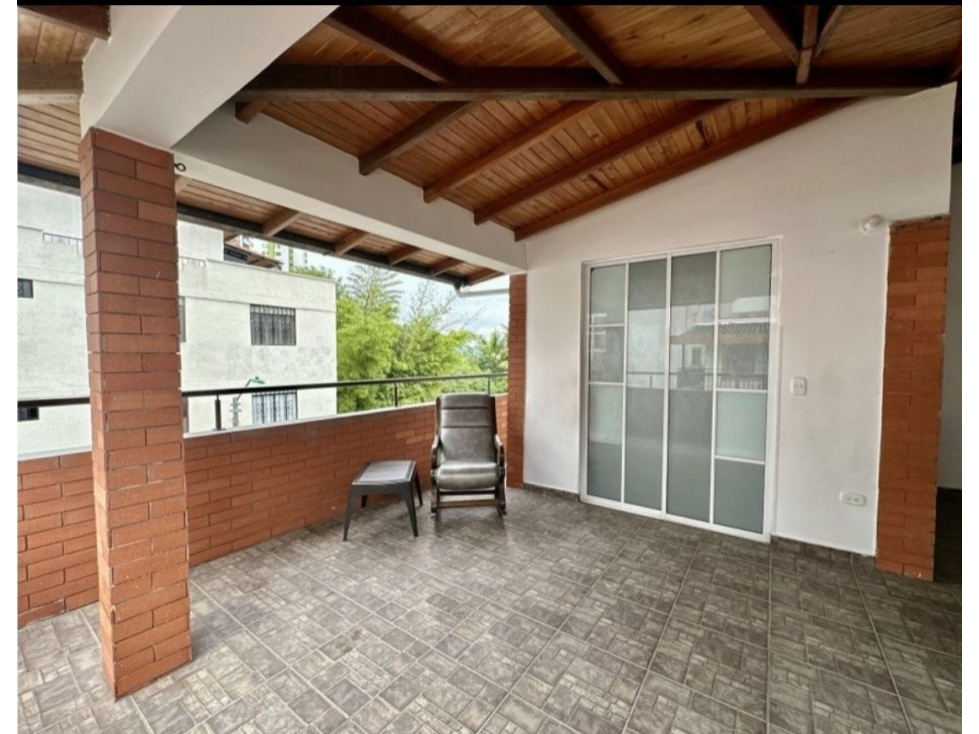 SE VENDE HERMOSA CASA EN SAN LORENZO/PROVENZA - 3