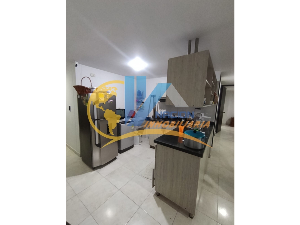 SE VENDE AGRADABLE APARTAMENTO EN LA UNIVERSIDAD