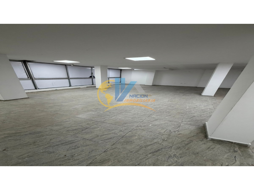 LOCAL EN ARRIENDO POR LA CALLE 200 EN FLORIDABLANCA - 2