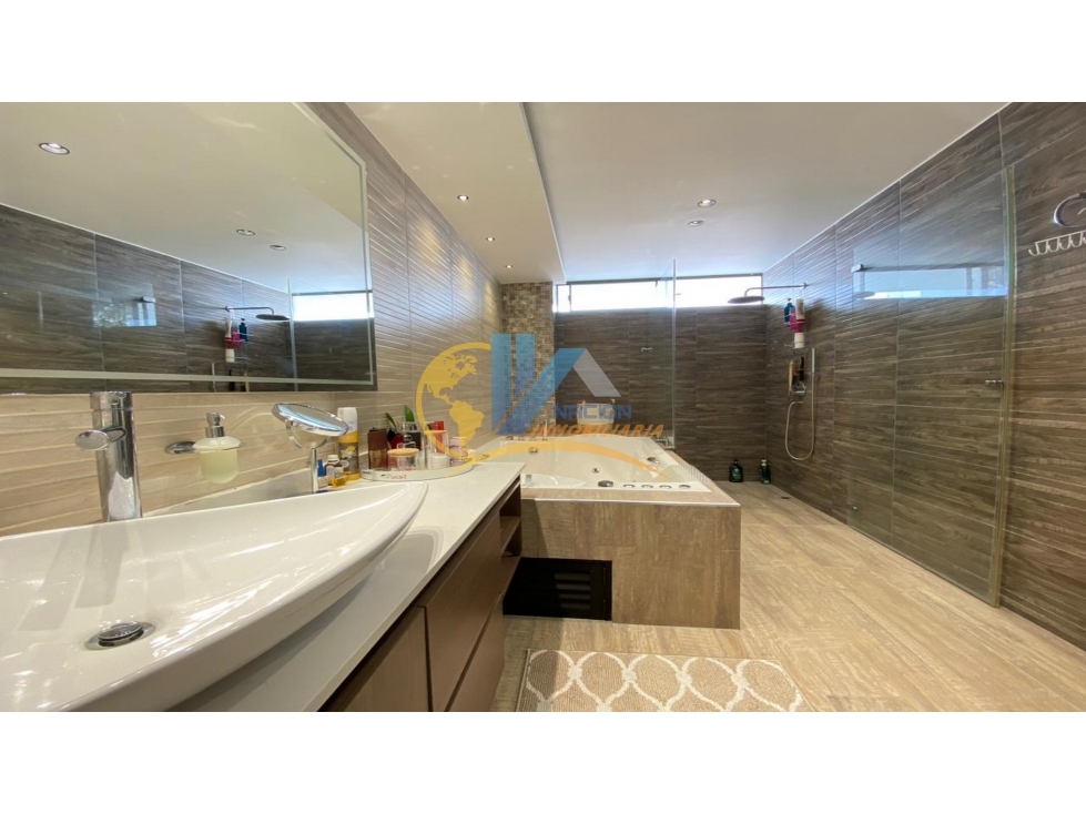 SE VENDE HERMOSO APARTAMENTO EN LA AURORA — foto 2