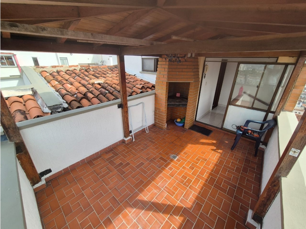 SE VENDE PENTHOUSE EN CONJ RES PORTAL DE SIERRA FLORIDABLANCA - 4