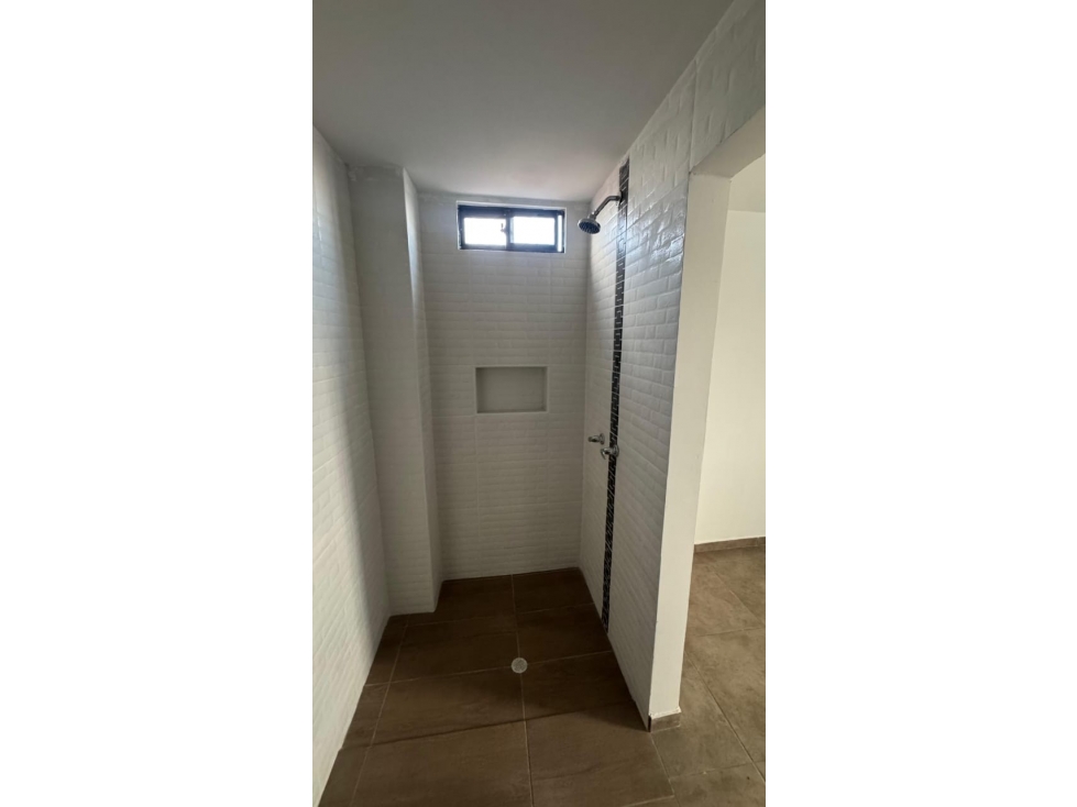 SE VENDE HERMOSO APARTAMENTO EN COMUNEROS