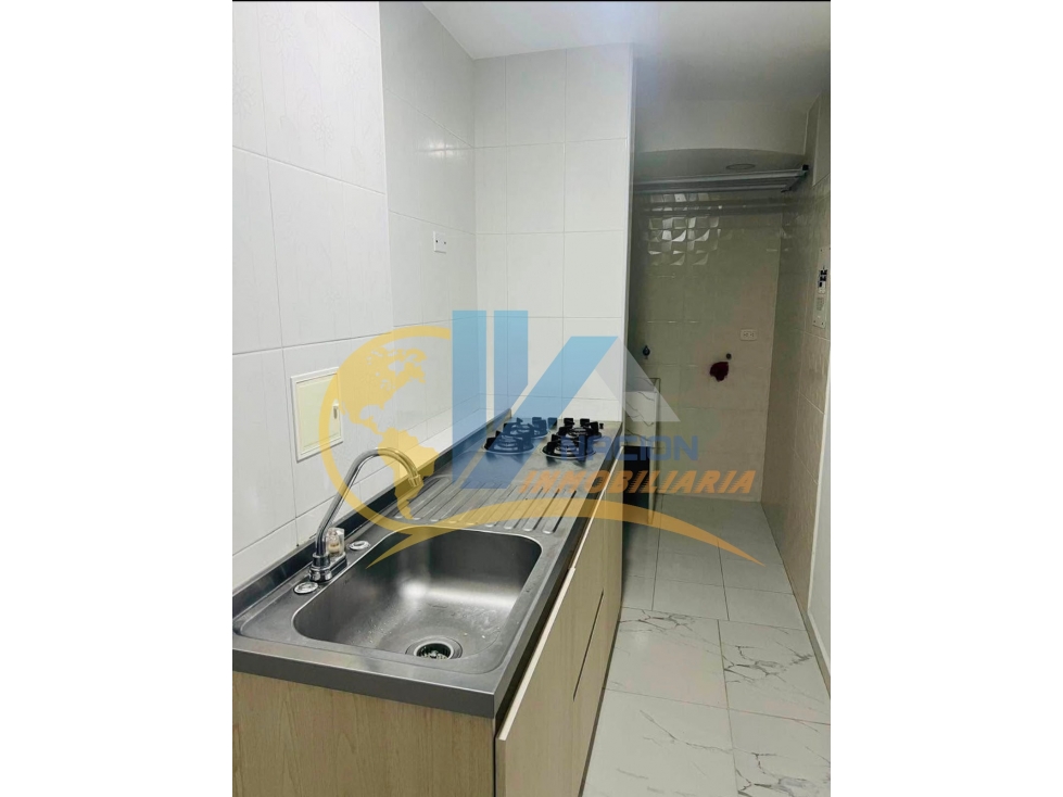 SE ARRIENDA HERMOSO APARTAMENTO EN NUEVA FORESTA/VIA GIRON. — foto 4