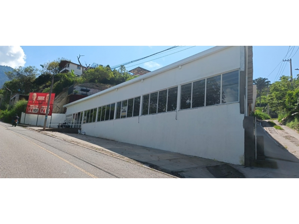 SE ARRIENDA HERMOSA Y AMPLIA BODEGA EN VIA MESA DE LOS SANTOS. - 2