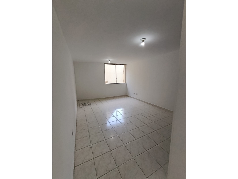 SE VENDE HERMOSO Y AMPLIO APARTAMENTO EN FONTANA — foto 6