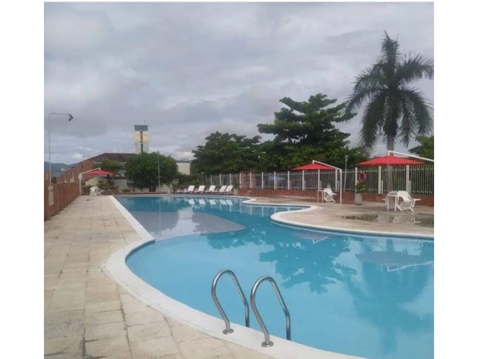 SE VENDE HERMOSA CASA EN VERSALLES 1 - 3