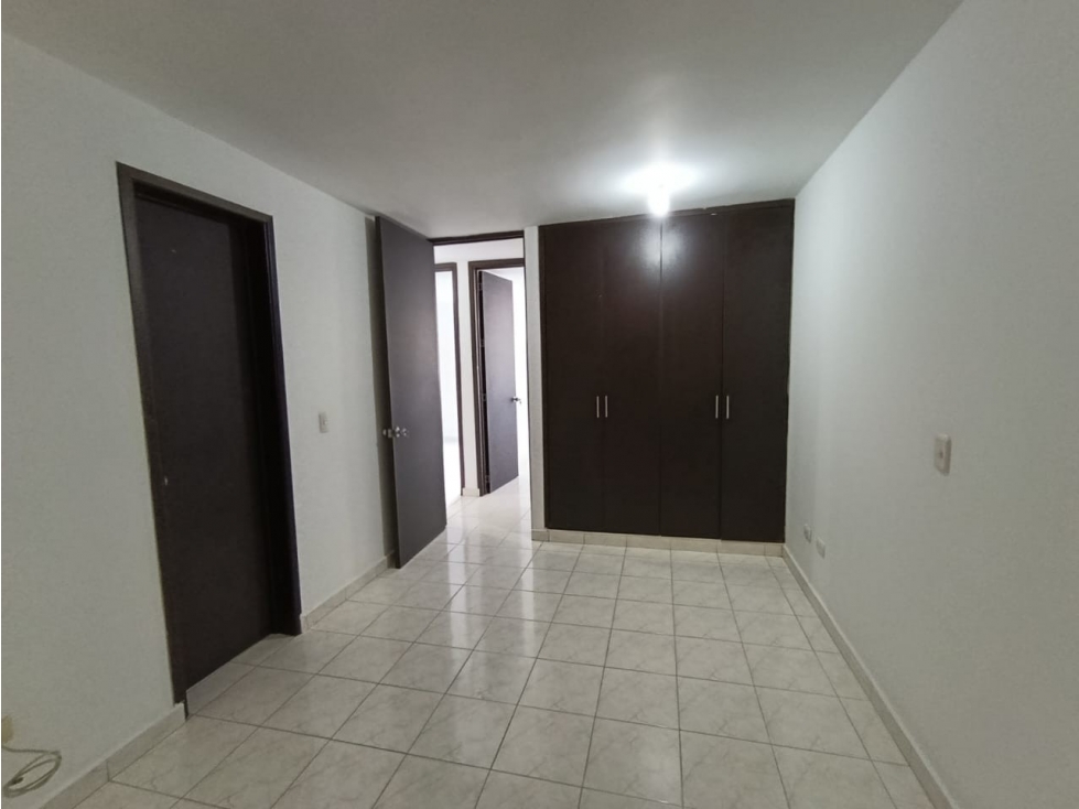 SE VENDE HERMOSO Y AMPLIO APARTAMENTO EN FONTANA — foto 5