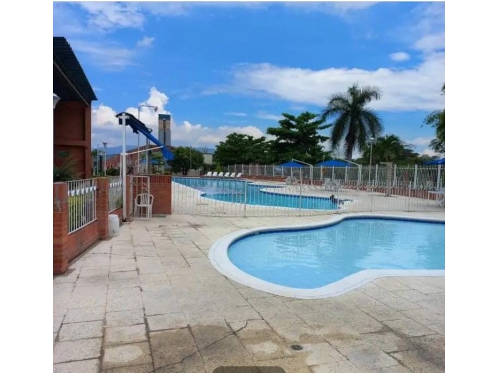 SE VENDE HERMOSA CASA EN VERSALLES 1 - 1