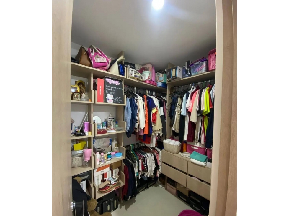 SE VENDE ESPECTACULAR APARTAMENTO EN BELFORTH - 6